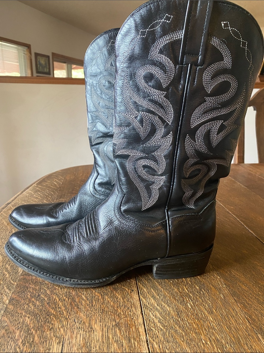 Classic Black Men's Western Cowboy Boots